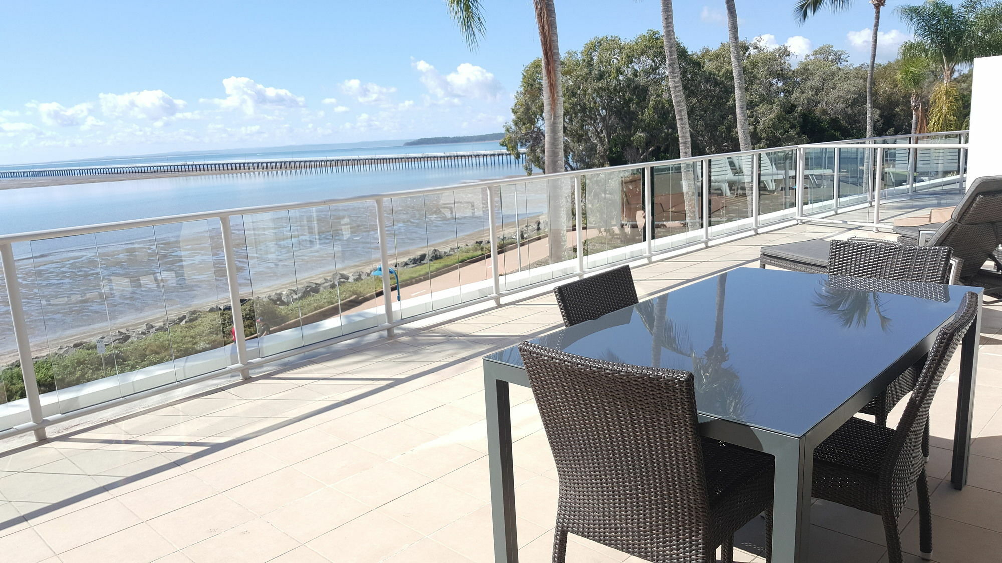 Pier Resort Urangan Zewnętrze zdjęcie